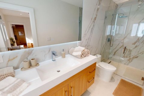 Купить виллу или дом в Корал-Гейблс, Флорида 3 спальни, № 1986317 - фото 24