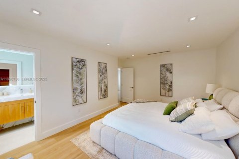 Купить виллу или дом в Корал-Гейблс, Флорида 3 спальни, № 1986317 - фото 20