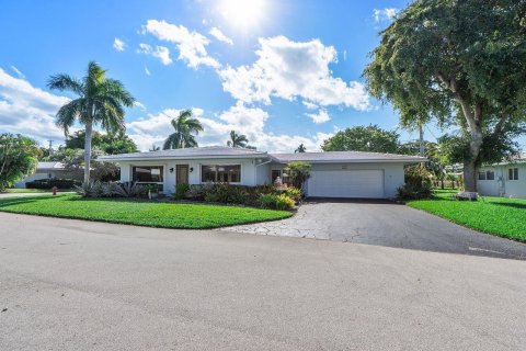 House in Lauderdale-by-the-Sea, Florida 3 bedrooms, 198.44 sq.m. № 2262482 - photo 3
