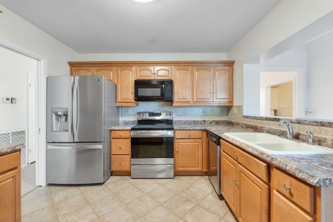 House in Lauderdale-by-the-Sea, Florida 3 bedrooms, 198.44 sq.m. № 2262482 - photo 14