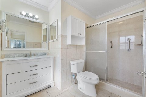 House in Lauderdale-by-the-Sea, Florida 3 bedrooms, 198.44 sq.m. № 2262482 - photo 9