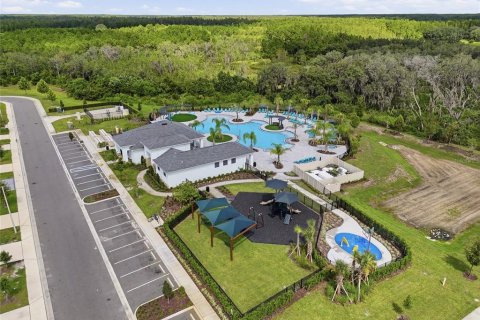 Villa ou maison à vendre à Davenport, Floride: 5 chambres, 234.3 m2 № 2347352 - photo 5