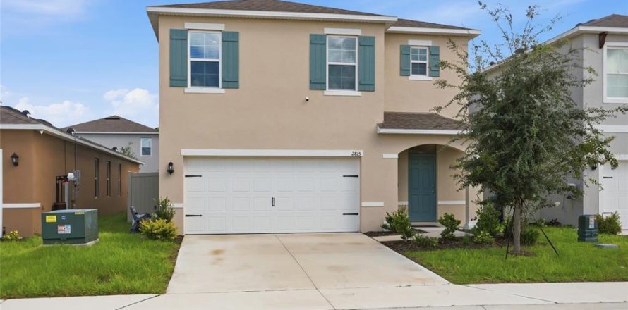 Villa ou maison à Davenport, Floride 5 chambres, 234.3 m2 № 2347352