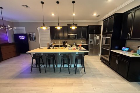 House in Winter Garden, Florida 5 bedrooms, 362.04 sq.m. № 1907897 - photo 6