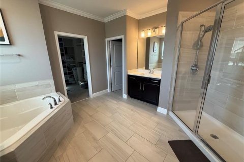 House in Winter Garden, Florida 5 bedrooms, 362.04 sq.m. № 1907897 - photo 27