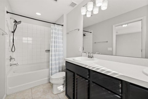 Touwnhouse à louer à Windermere, Floride: 3 chambres, 157.93 m2 № 2167773 - photo 30