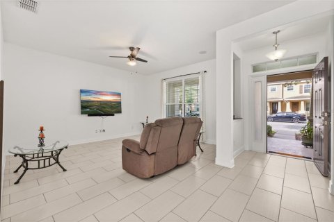 Touwnhouse à louer à Windermere, Floride: 3 chambres, 157.93 m2 № 2167773 - photo 8