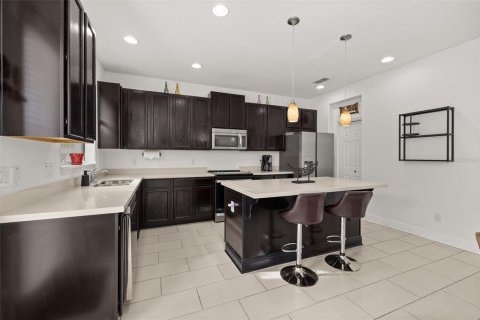 Touwnhouse à louer à Windermere, Floride: 3 chambres, 157.93 m2 № 2167773 - photo 18