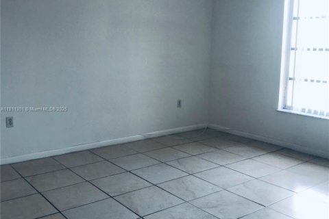 Купить кондоминиум в Хайалиа, Флорида 2 спальни, 88.26м2, № 2012689 - фото 13