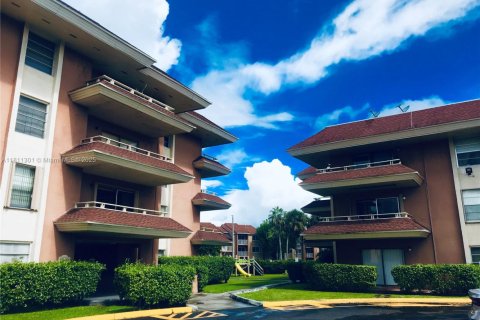 Кондоминиум с 2 спальнями в Хайалиа, Флорида № 2012689