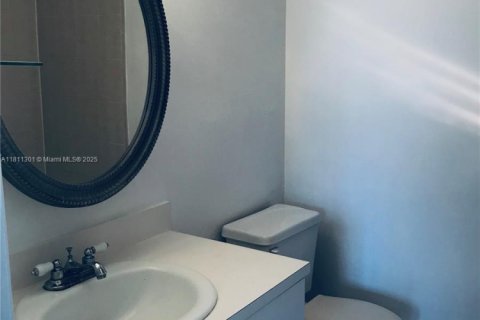 Купить кондоминиум в Хайалиа, Флорида 2 спальни, 88.26м2, № 2012689 - фото 15