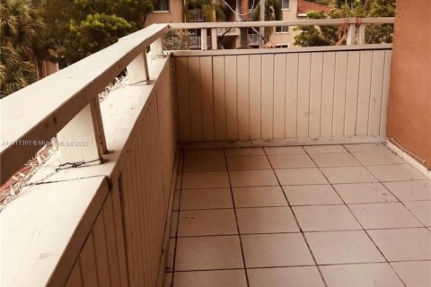 Купить кондоминиум в Хайалиа, Флорида 2 спальни, 88.26м2, № 2012689 - фото 19