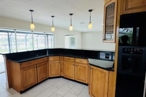 Villa ou maison à louer à Port Charlotte, Floride: 4 chambres, 209.87 m2 № 1769509 - photo 5