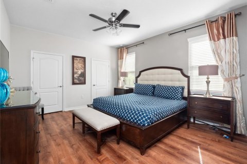 House in Kissimmee, Florida 8 bedrooms, 375.42 sq.m. № 1878253 - photo 11
