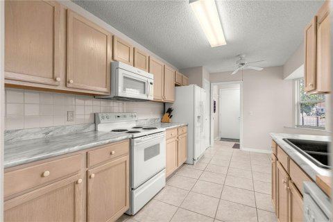 Casa en venta en Ocala, Florida, 3 dormitorios, 147.16 m2 № 2230521 - foto 8