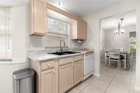 Casa en venta en Ocala, Florida, 3 dormitorios, 147.16 m2 № 2230521 - foto 11