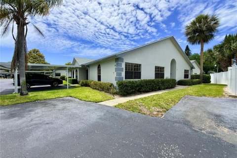 Condo in Clearwater, Florida, 2 bedrooms  № 2151451 - photo 3