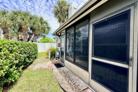 Condo in Clearwater, Florida, 2 bedrooms  № 2151451 - photo 25