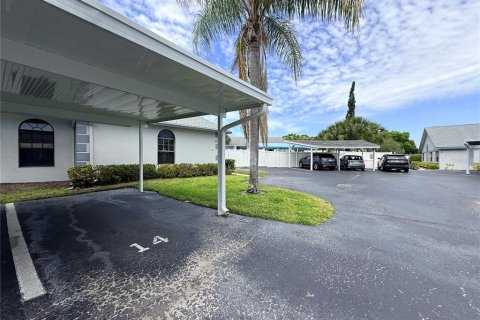 Condo in Clearwater, Florida, 2 bedrooms  № 2151451 - photo 5