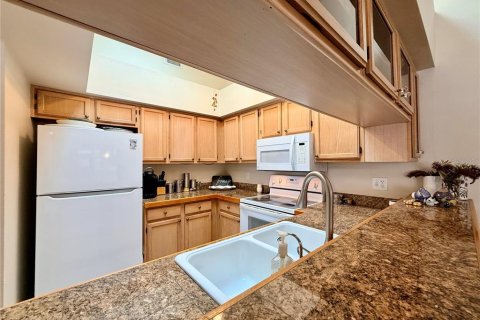 Condo in Clearwater, Florida, 2 bedrooms  № 2151451 - photo 12