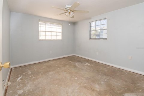 Condo in New Port Richey, Florida, 2 bedrooms № 2122971 - photo 19