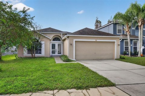 Купить виллу или дом в Апопка, Флорида 5 комнат, 151.99м2, № 2425957 - фото 2
