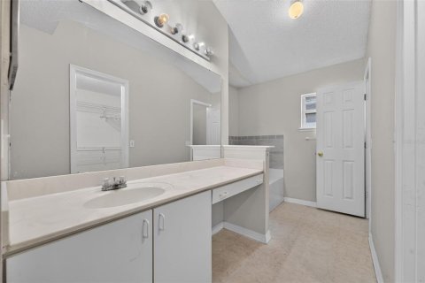 Купить виллу или дом в Апопка, Флорида 5 комнат, 151.99м2, № 2425957 - фото 25