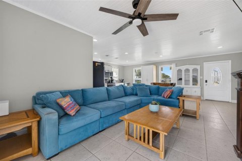 Villa ou maison à vendre à Port Charlotte, Floride: 2 chambres, 98.1 m2 № 2207128 - photo 4