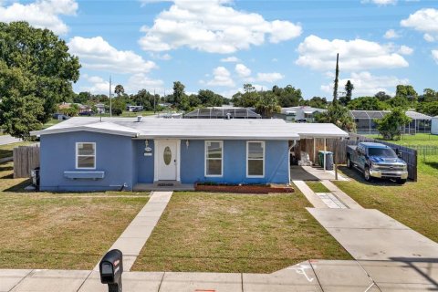 Villa ou maison à vendre à Port Charlotte, Floride: 2 chambres, 98.1 m2 № 2207128 - photo 28