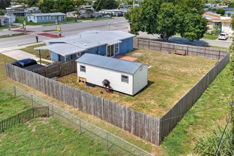 Villa ou maison à vendre à Port Charlotte, Floride: 2 chambres, 98.1 m2 № 2207128 - photo 19