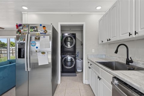 Villa ou maison à vendre à Port Charlotte, Floride: 2 chambres, 98.1 m2 № 2207128 - photo 10