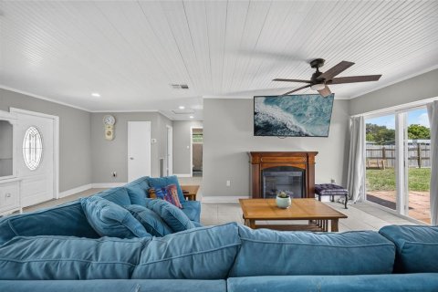 Villa ou maison à vendre à Port Charlotte, Floride: 2 chambres, 98.1 m2 № 2207128 - photo 3