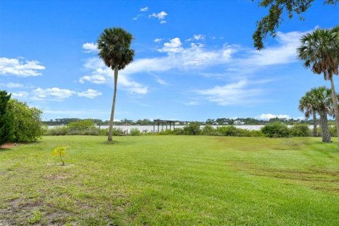 Casa en venta en New Smyrna Beach, Florida, 3 dormitorios, 168.34 m2 № 1815002 - foto 7