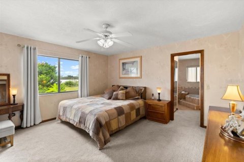 Villa ou maison à vendre à New Smyrna Beach, Floride: 3 chambres, 168.34 m2 № 1815002 - photo 15