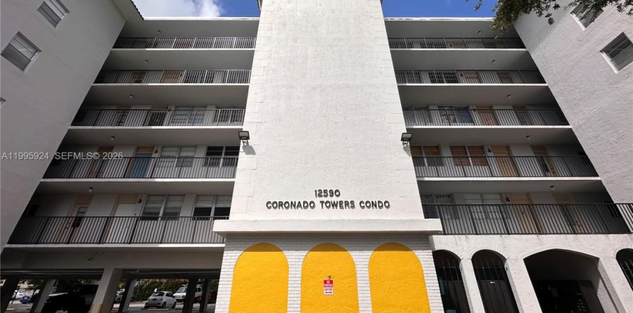 Кондоминиум с 1 спальней в Норт-Майами, Флорида № 2064477