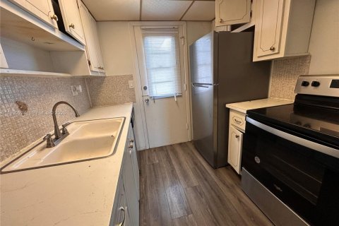 Снять в аренду кондоминиум в Норт-Майами, Флорида 1 спальня, 67.35м2, № 2064477 - фото 15