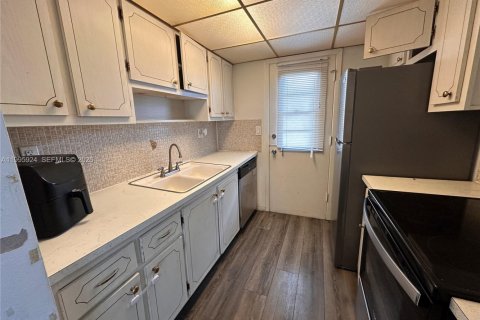 Снять в аренду кондоминиум в Норт-Майами, Флорида 1 спальня, 67.35м2, № 2064477 - фото 14