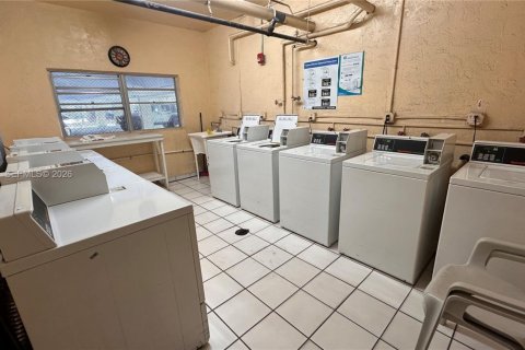 Снять в аренду кондоминиум в Норт-Майами, Флорида 1 спальня, 67.35м2, № 2064477 - фото 26