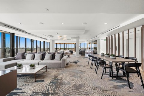 Copropriété à louer à Coral Gables, Floride: 2 chambres, 166.3 m2 № 2022512 - photo 15