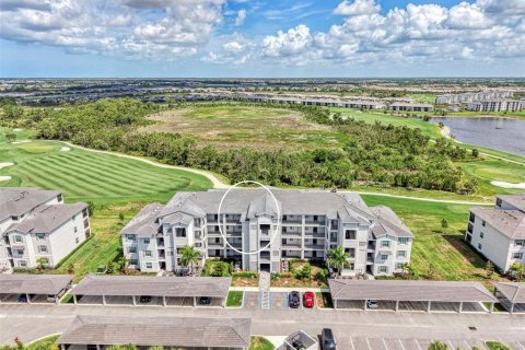 Condo in Venice, Florida, 2 bedrooms in WELLEN PARK № 2221577 - photo 2