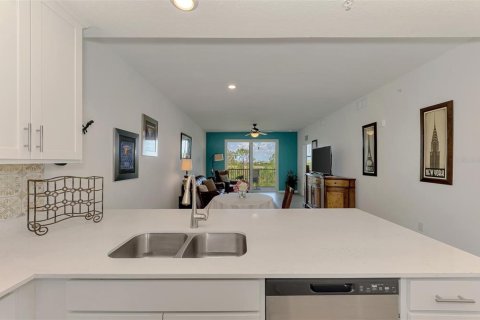 Condo in Venice, Florida, 2 bedrooms in WELLEN PARK № 2221577 - photo 20