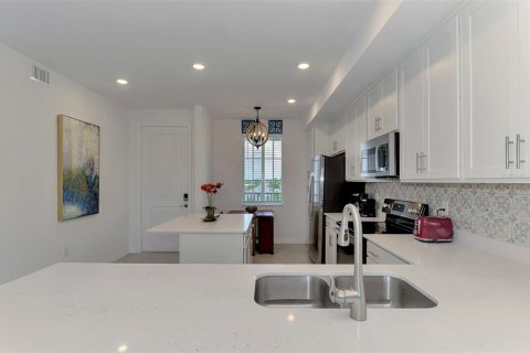 Condo in Venice, Florida, 2 bedrooms in WELLEN PARK № 2221577 - photo 12