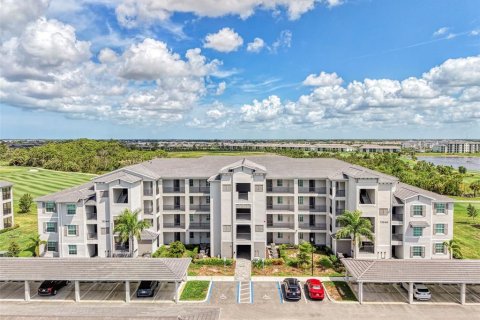 Condo in Venice, Florida, 2 bedrooms in WELLEN PARK № 2221577
