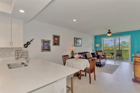 Condo in Venice, Florida, 2 bedrooms in WELLEN PARK № 2221577 - photo 21