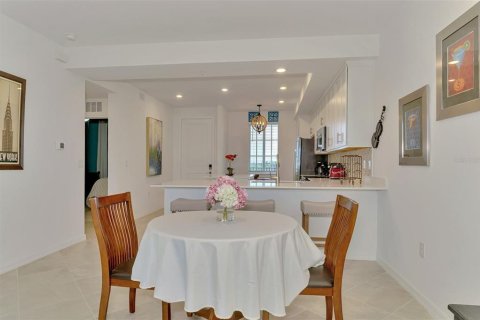 Condo in Venice, Florida, 2 bedrooms in WELLEN PARK № 2221577 - photo 28