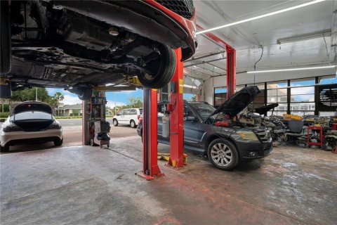 Propiedad comercial en venta en Eustis, Florida, 156.08 m2 № 1361048 - foto 17
