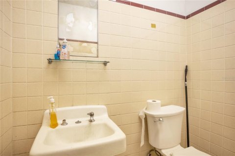 Propiedad comercial en venta en Eustis, Florida, 156.08 m2 № 1361048 - foto 21