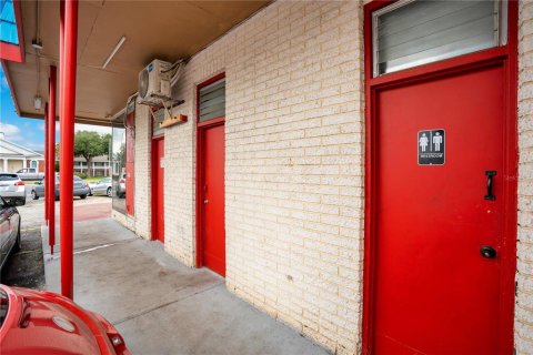 Propiedad comercial en venta en Eustis, Florida, 156.08 m2 № 1361048 - foto 19