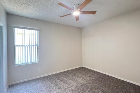 Villa ou maison à vendre à Davenport, Floride: 5 chambres, 169.55 m2 № 2142406 - photo 21