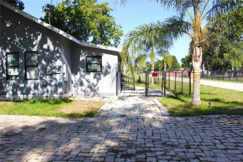 Купить виллу или дом в Плант-Сити, Флорида 7 комнат, 122.26м2, № 2200831 - фото 5